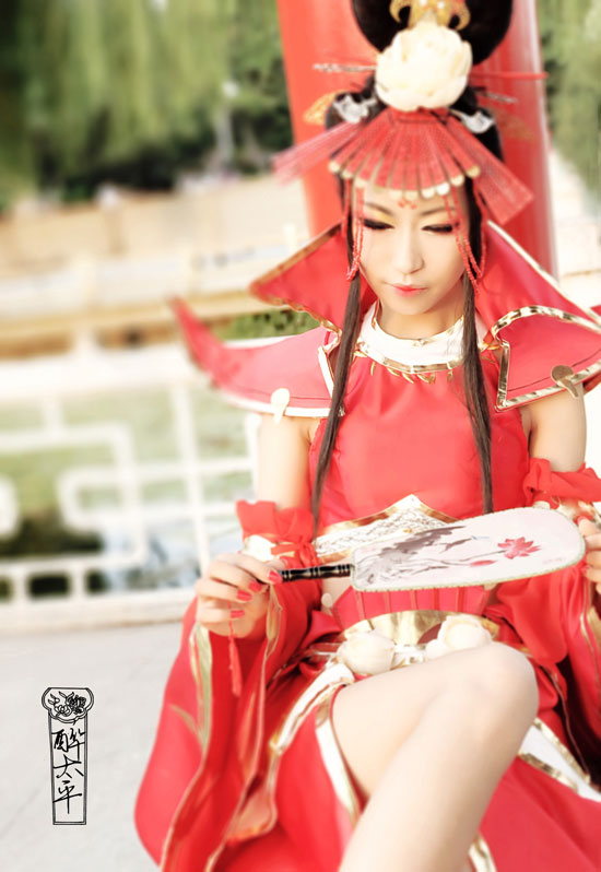 醉太平：美人为捏脸系统而COS