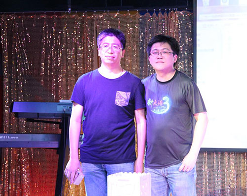 《新大话西游3》神级男玩家捧走红米大奖