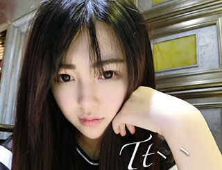 尲 ؼ